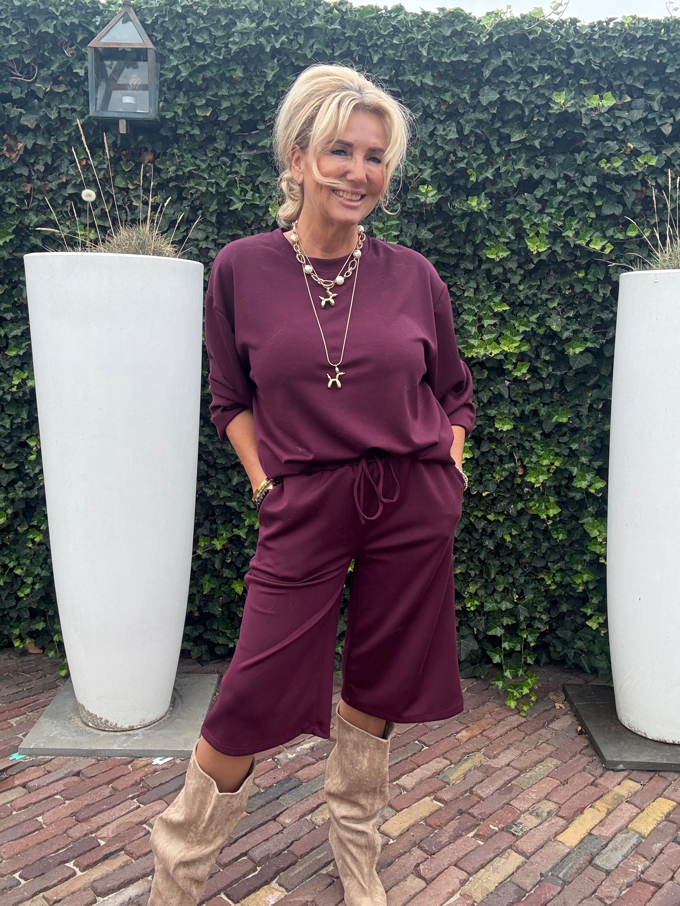 Twee Delige Bermuda set Bordeaux 🌺